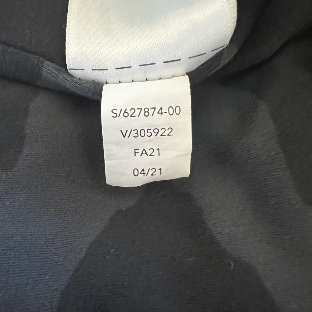 Athleta • Black Camo Salutation Jogger • Size L - Picture 12 of 13